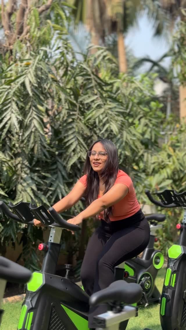 bhakti_thakkar_00 photo