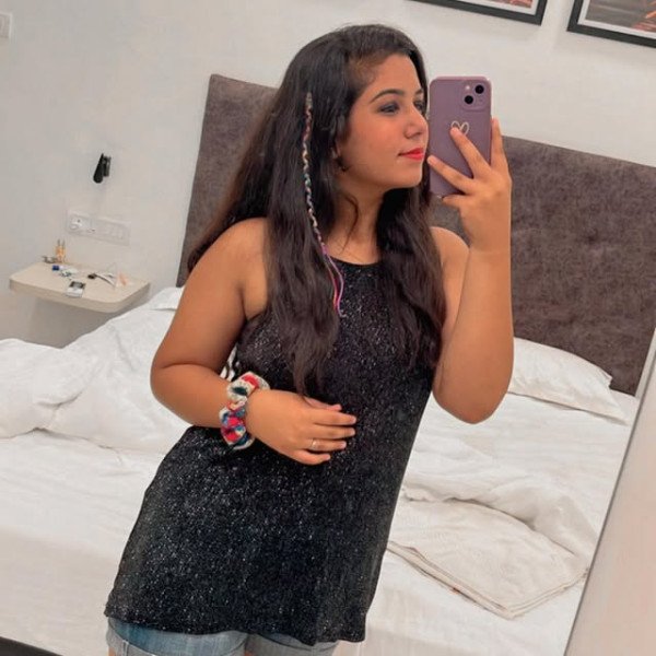 priya_dalwanii photo