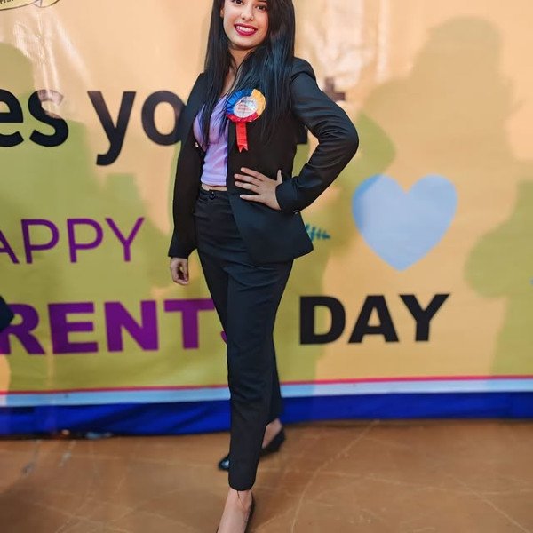 urvashi_kewlani photo